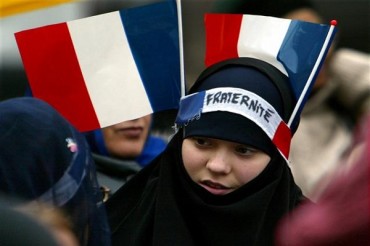 फ्रांस में मुसलमानों पर हमले होना कम हुऐ