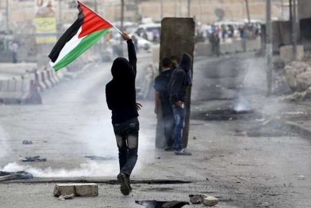 4 Palestinesi uccisi e oltre 900 feriti durante scontri in Cisgiordania e Striscia di Gaza