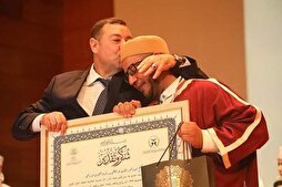 Algerian Quran Memorizers Awarded with Umrah Trip (+photos)