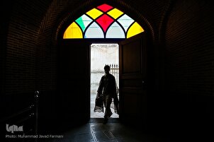 Meet Tehran's Historic Moayer Al-Mamalik Mosque