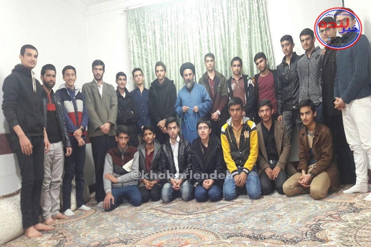 نصایح پدرانه امام جمعه موقت به نخبگان قرآنی در لنده