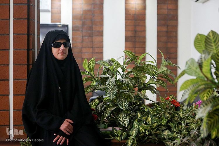 از «ایوان» تا «امّان» با چشمانی روشن به نور قرآن