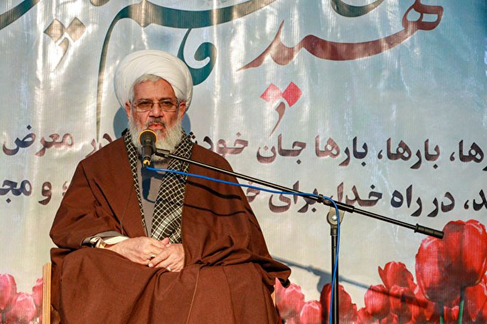 پایداری انقلاب مدیون مالک‌اشترهای زمان است