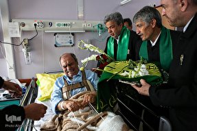 خادمان رضوی به عیادت بیماران رفتند