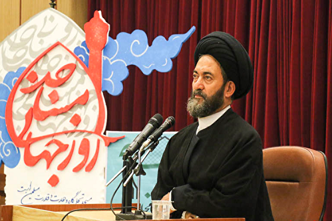 مساجد به اتاق فکر مجهز شوند