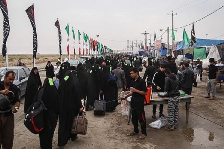 خدمت‌رسانی به زائرین اربعین حسینی در بقعه امام‌زاده جعفر(ع) گچساران