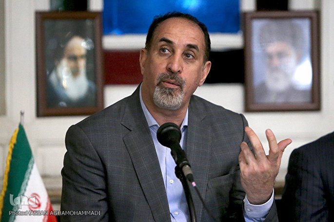 جوهر دین با عالمان به زمان سلامت می‌ماند