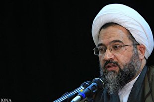 دفاع موجه از تراث و پیشنهاد بررسی نظرات سیدکمال حیدری در کرسی‌های نظریه‌پردازی