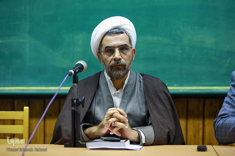 نمونه‌ای از خام‌اندیشی در مؤیدگیری علمی برای دین/ تأثیر مواد رادیواکتیو در صحرای عرفات