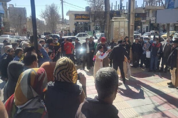 نمایش خیابانی در یاسوج