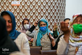 شبی متفاوت در گرمخانه‌های تهران