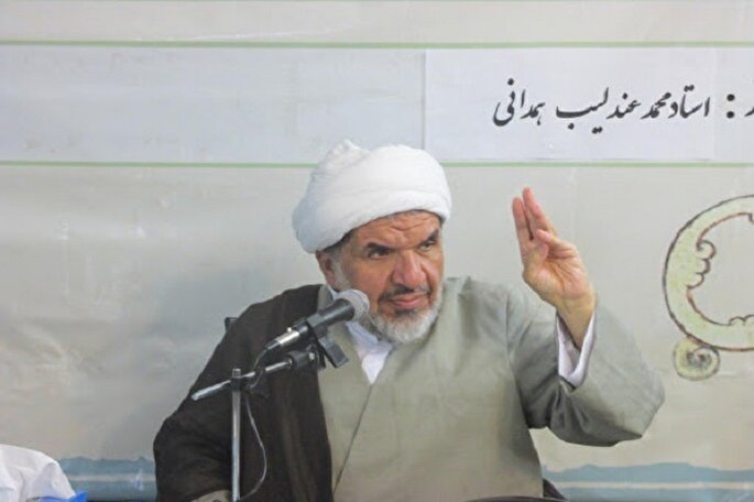 پذیرش باطل از سوی اکثریت آن را مشروع نمی‌کند/ مخالفت قرآن با اجبار و تحمیل عقیده