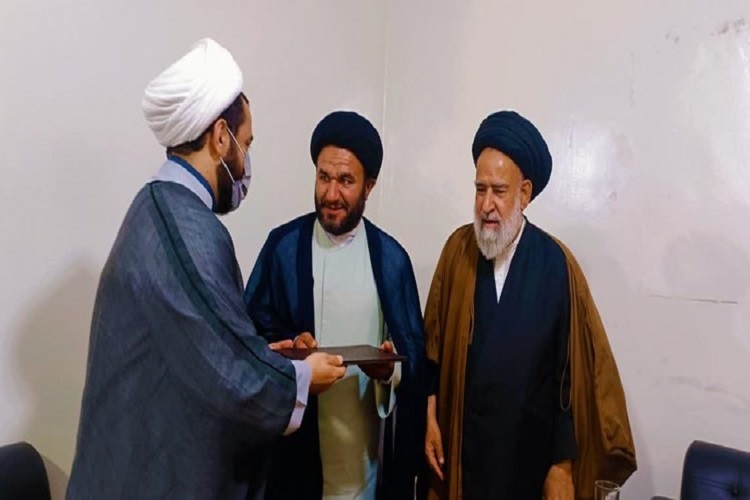 معرفی مدیر فرهنگی بنیاد مهدویت در دهدشت معرفی مدیر فرهنگی بنیاد مهدویت در دهدشت