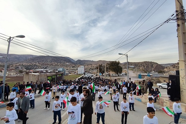 نوای گروه سرود «یاوران ولایت»