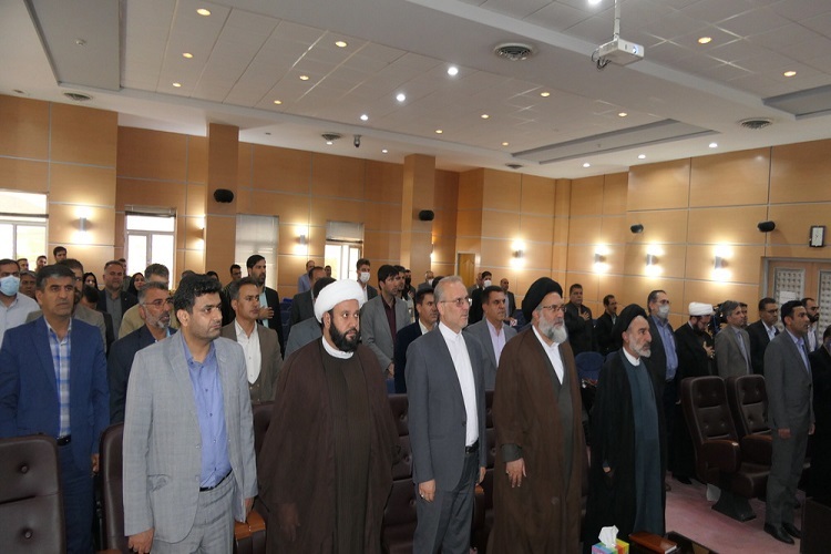 حضور مسئولان در جشن گلریزان در یاسوج