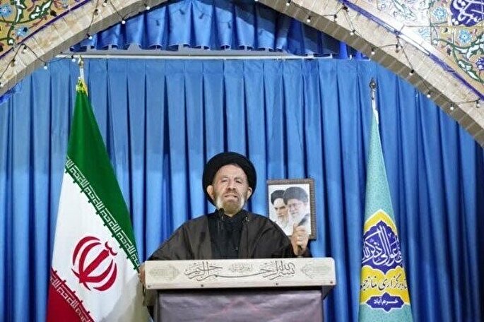 طراح اصلی میدان سیاست در گفتمان جمهوری اسلامی مردم هستند