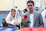 حضور زوج‌های جوان یزدی پای صندوق‌ رأی‎