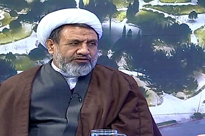 نمایندگان منتخب در چارچوب وظایف قانونی به مردم خدمت کنند