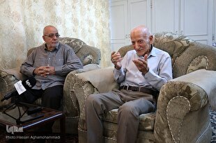 فیلم | توصیه امام خمینی(ره) به دانشجویان عراقی