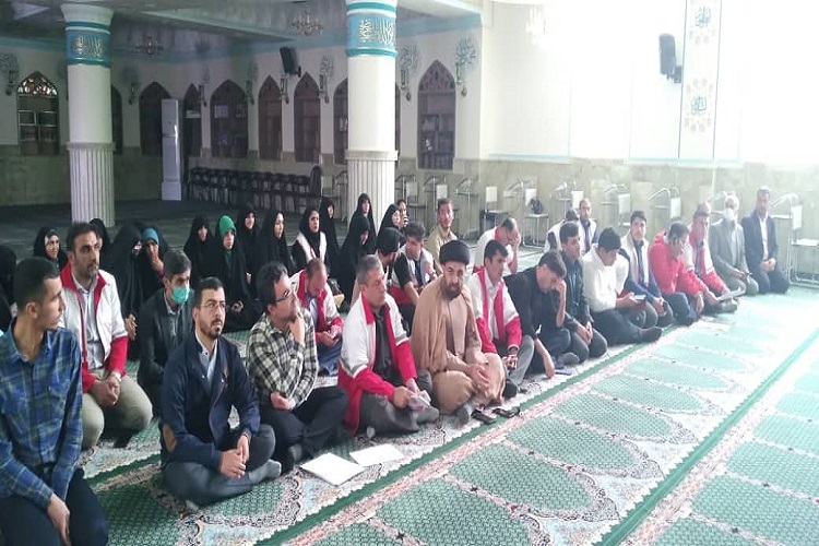 حضور متسابقین در مسابقات قرآنی هلال احمر استان