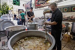 ۳۰ هزار پرس غذای نذری در کهگیلویه‌وبویراحمد توزیع شد