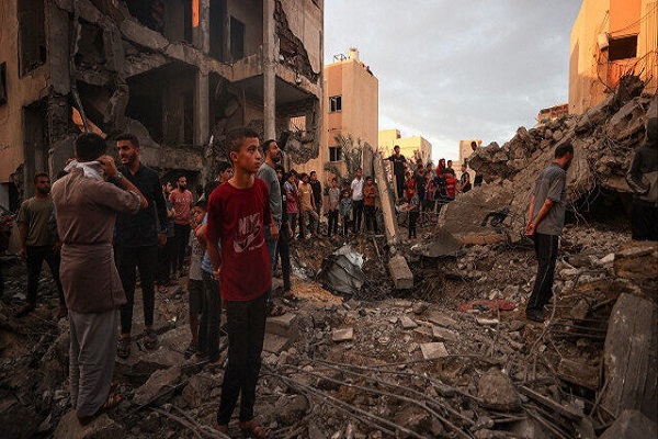 انس با قرآن امدادگر فلسطینی در بحران جنگ + فیلم