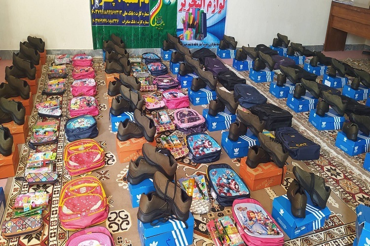 اهدای نوشت‌افزار دانش‌آموزان نیازمند آبشار عاطفه‌ها