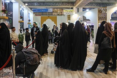 فیلم | حضور پرشور خانواده‌ها در غرفه «آیات ابراهیمی»