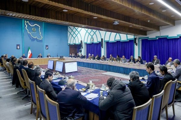 اهتمام دولت برای مقابله با قاچاق ارز و میلیون‌ها لیتر سوخت