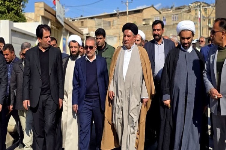 حجتالاسلام سیدمحمد موحد، نماینده مردم شهرستانهای کهگیلویه، چرام، لنده و بهمئی در مجلس شورای اسلامی در حاشیه مراسم افتتاح پروژههای عمرانی و اقتصادی کهگیلویه حجتالاسلام سیدمحمد موحد، نماینده مردم شهرستانهای کهگیلویه، چرام، لنده و بهمئی در مجلس شورای اسلامی در حاشیه مراسم افتتاح پروژههای عمرانی و اقتصادی کهگیلویه