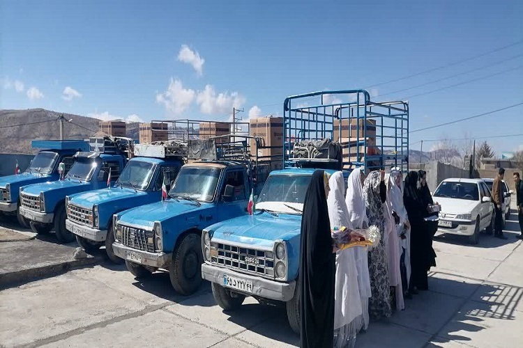 آئین اهدای جهیزیه به نوعروسان مارگونی با حضور مسئولان آئین اهدای جهیزیه به نوعروسان مارگونی با حضور مسئولان