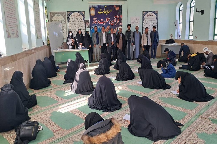 مسابقات قرآن دانش‌آموزان لودابی