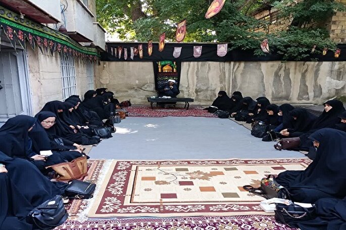 گریه برای امام حسین(ع) در تعالی بشریت موثر است