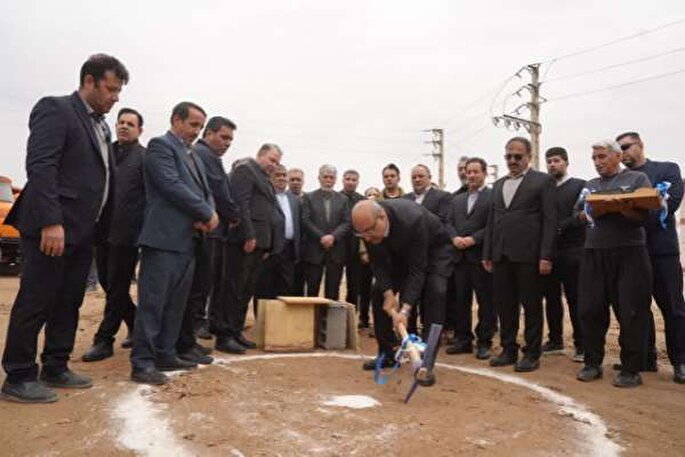 عملیات محصورسازی ۴۰۰ هکتار از منطقه آزاد قصرشیرین آغاز شد