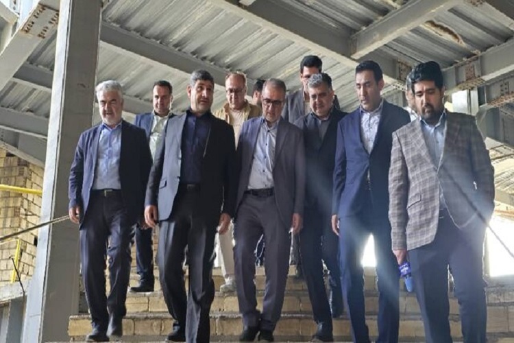 بازدید معاون فرهنگی معاون اول رئیس جمهور از از تالا فرهنگی و هنری یاسوج