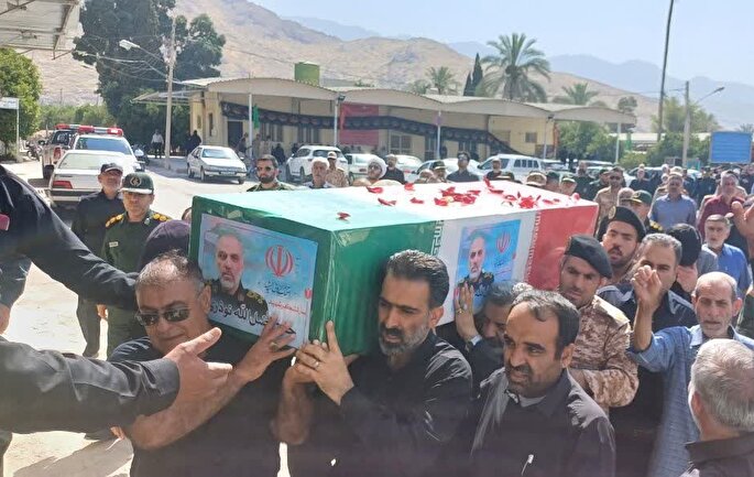 پیکر سرلشکر شهید «فضل‌الله نوذری» وارد کازرون شد