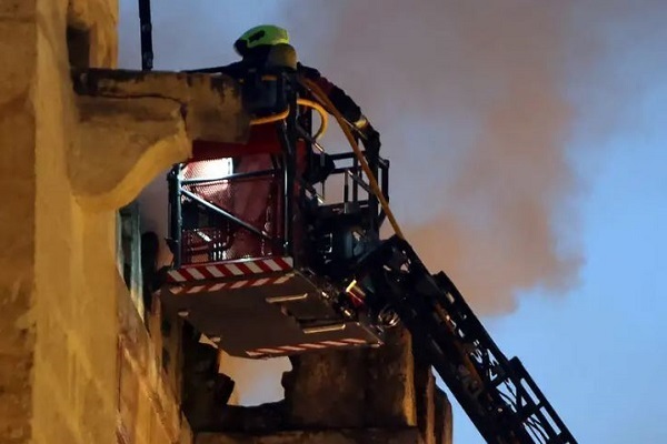 اطفای حریق در مسجد تاریخی کوردوبای اسپانیا