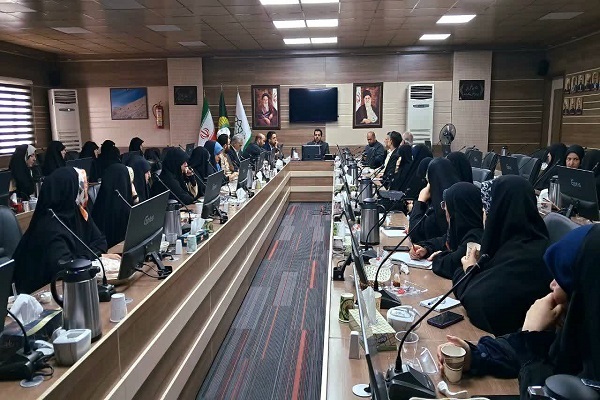 دوره‌ تربیت مربی قرآنی «قلب سلیم» در پهنه‌ مناطق ۲۰ و ۲۱ برگزار شد + فیلم