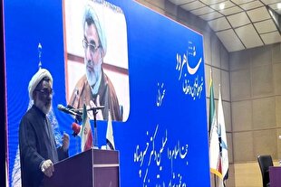 پیوند دانش، ایمان و اخلاق راه نجات جامعه امروز است