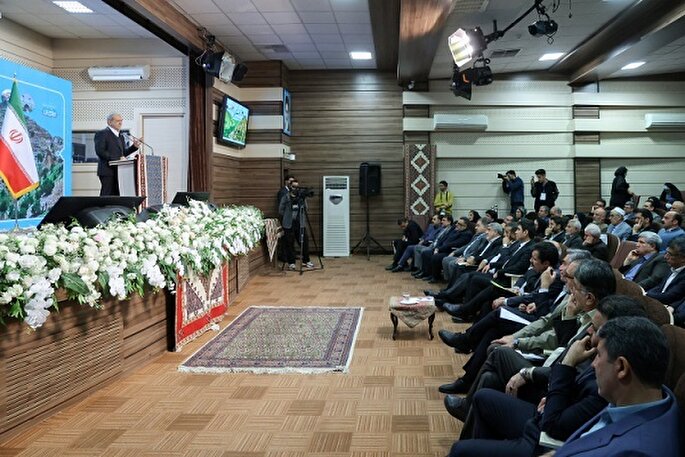 کردستان شایستگی تبدیل به الگوی توسعه و همدلی کشور را دارد