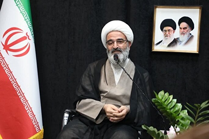 مدیریت مطلوب مساجد نیازمند نقش پدرانه ائمه جماعت است