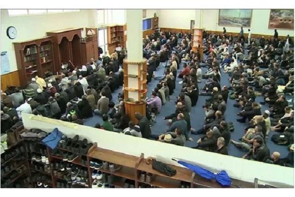 اقبال جوانان مسلمان فرانسوی به قانون شریعت