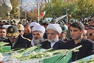 عکس | برگزاری آیین استقبال و وداع با پیکرهای مطهر شهدای گمنام در سنندج