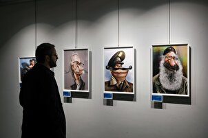 Mashhad: esibizione di vignette satiriche