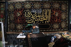 Iran: preparazione di teli e bandiere per lutto mese di Moharram
