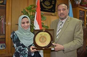 Meraikan pelajar perempuan pertama jurutulis Al-Quran di Mesir
