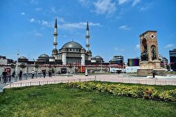 Taksim Camii'nde 7 dilde hutbe uygulaması başladı