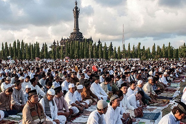 Dünya Müslümanlarının Ramazan Bayramı'ndaki korkuları ve umutları farklı